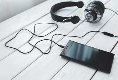 英超新黑店伯恩茅斯，夏窗卖掉整条后防线，如今高居英超第四！