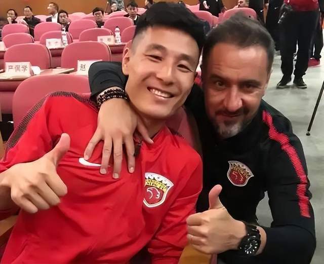 国足还考虑吗？57岁英超名帅下课：非常了解中国足球！